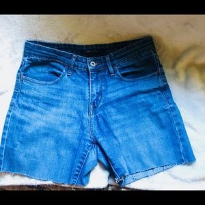 Levi’s Cut off Jean Shorts